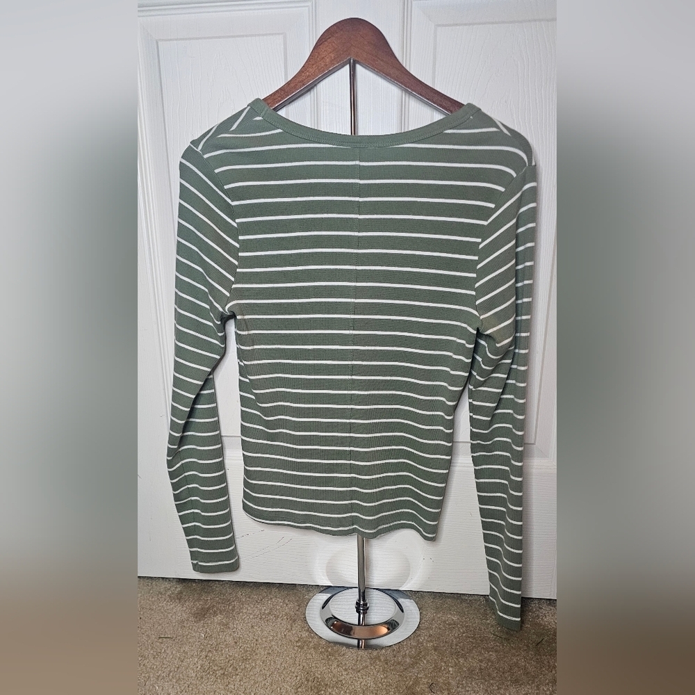 Universal Thread Olive Green White Striped Ribbed Long Sleeve Scoop Neck Top - Picture 2 of 3